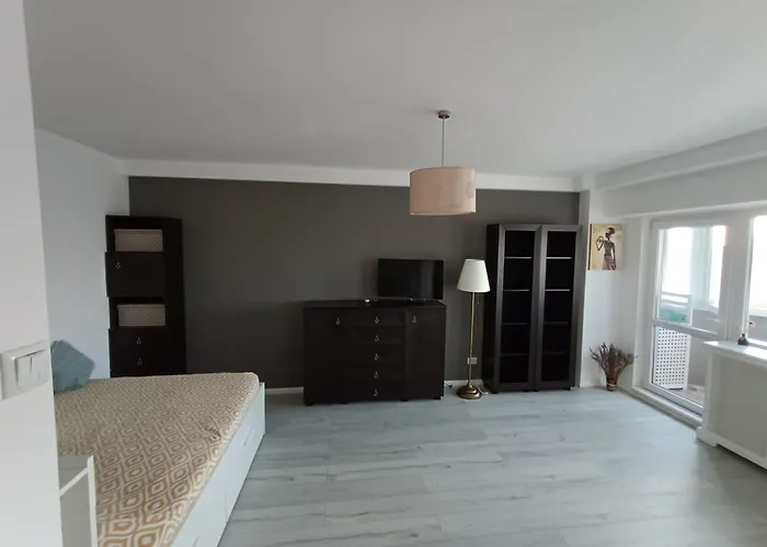 Superb 1Br Apartment With Air Conditioner